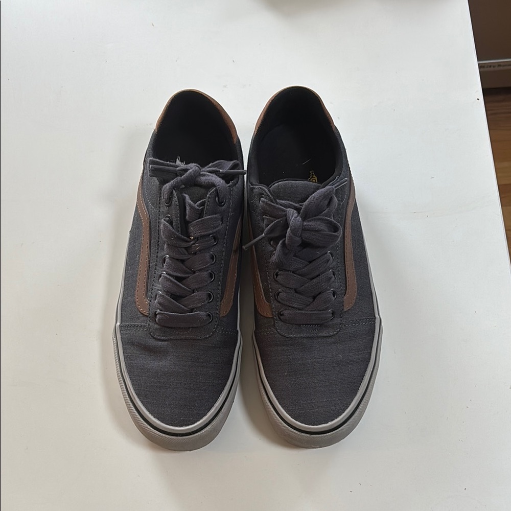 Men's Gray and Brown Sneakers
